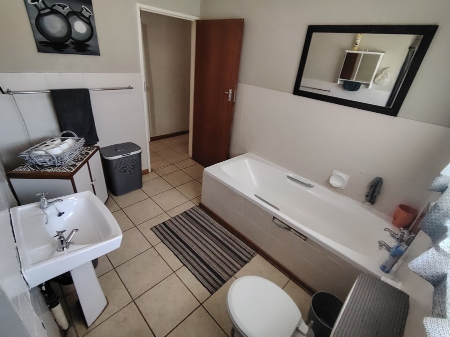 2 Bedroom Property for Sale in Pellissier Free State